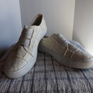 WOMENS BLOWFISH MALIBU SLIP ON SNEAKERS SIZE 6.5